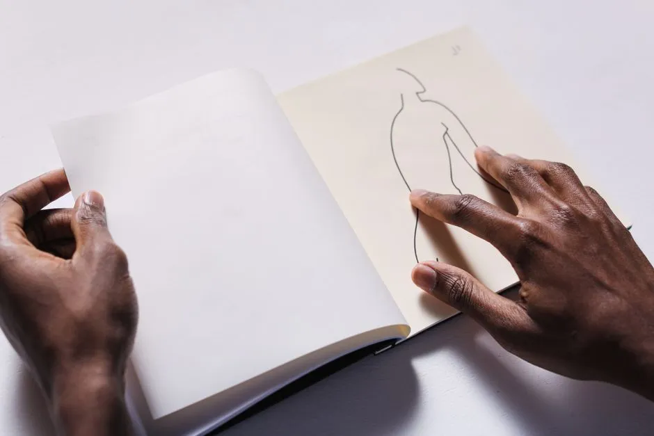 Negative-Space Drawing: A 15-Minute Beginner Exercise